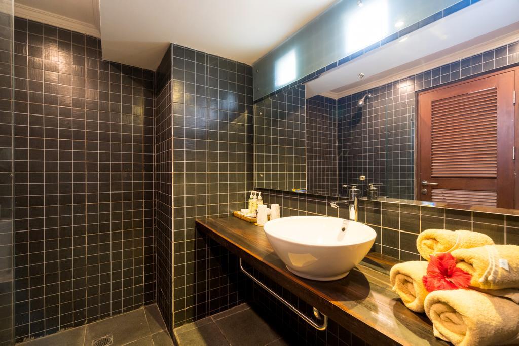 Field Hotel&restaurant 3*