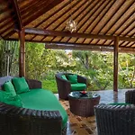 Green Field Hotel and Restaurant
